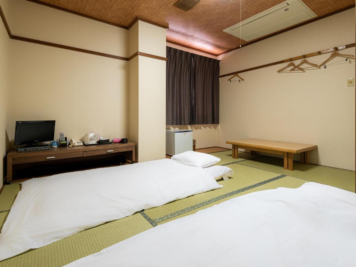 Tabist Hotel Kurama Хіконе Екстер'єр фото